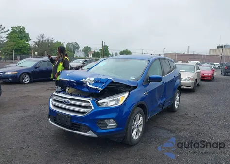 2017 Ford Escape Se из США, поврежденный, VIN 1FMCU0GD6HUA11319